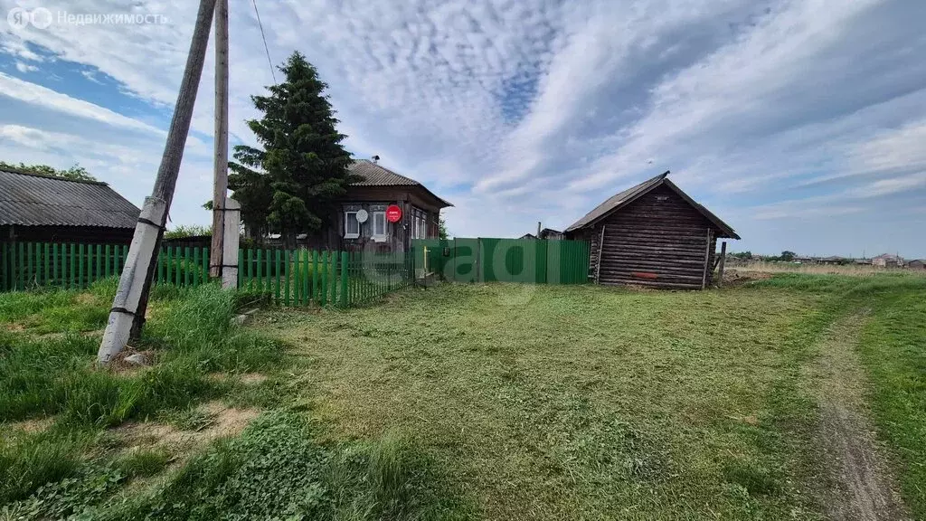Дом в Тюменская область, Исетский муниципальный округ, деревня ... - Фото 2