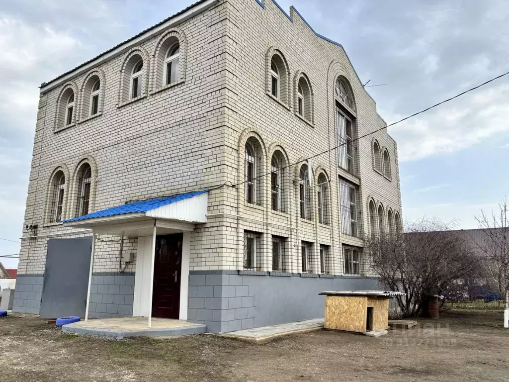 Коттедж в Саратовская область, пос. Дубки проезд Липовский, 10 (368 м) - Фото 0