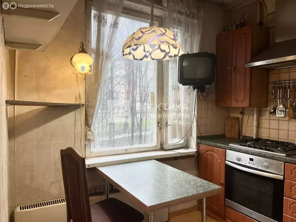 3-комнатная квартира: Москва, улица Красного Маяка, 11к1 (58.5 м) - Фото 1