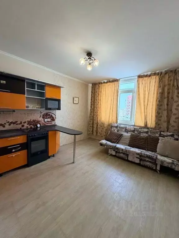 1-к кв. Оренбургская область, Оренбург Салмышская ул., 74 (46.4 м) - Фото 2