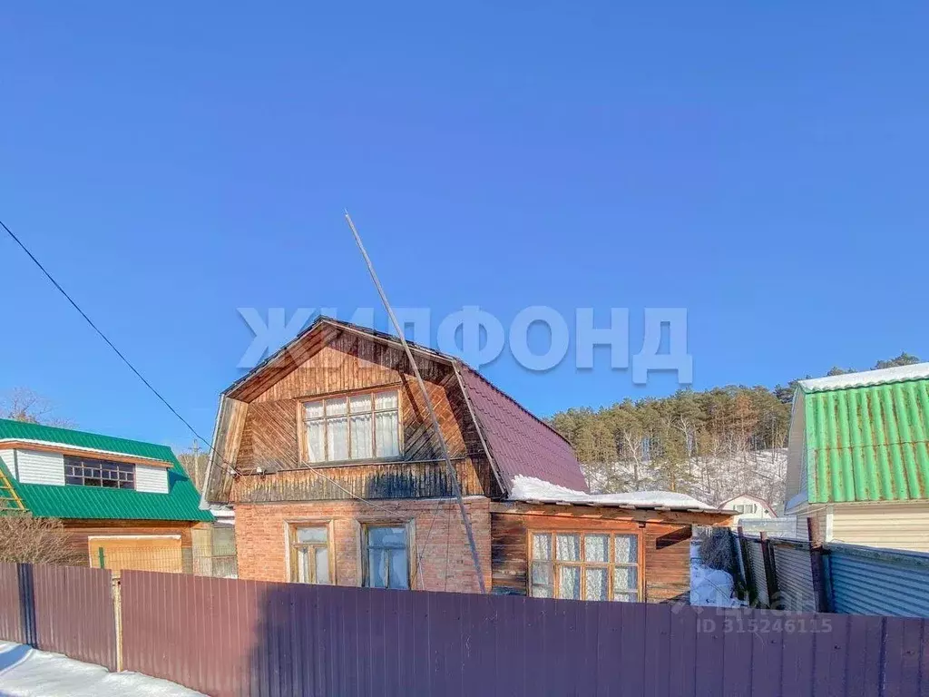 Дом в Ленинградская область, Выборгский район, Советское городское ... - Фото 1