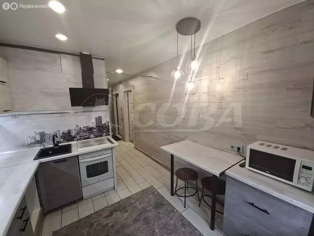 2-комнатная квартира: Тюмень, Камчатская улица, 1 (47.1 м) - Фото 2