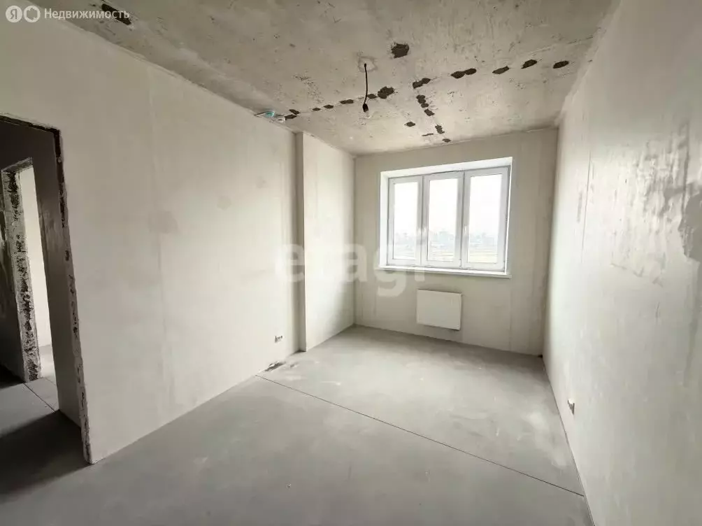 3-комнатная квартира: Тюмень, Дамбовская улица, 27к1 (68.3 м) - Фото 2