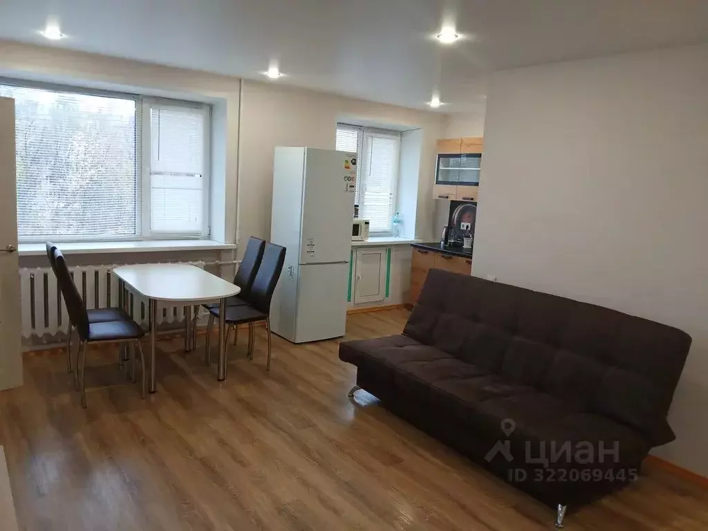 2-к кв. Кировская область, Котельнич Советская ул., 139 (44.0 м) - Фото 1