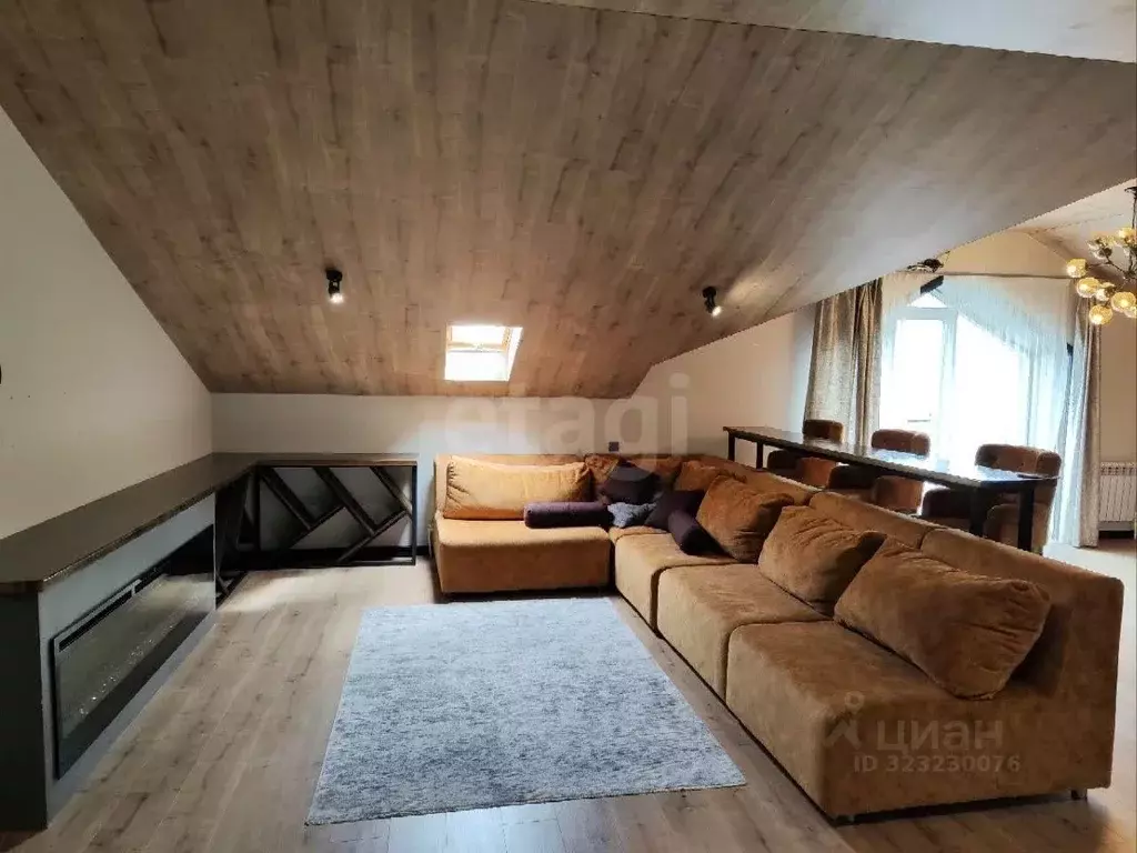 2-к кв. Ульяновская область, Ульяновск ул. Циолковского, 25 (88.1 м) - Фото 0