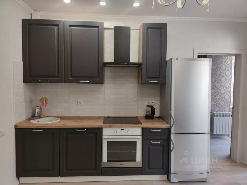 1-к кв. Тюменская область, Тюмень ул. Максима Горького, 3 (48.0 м) - Фото 2