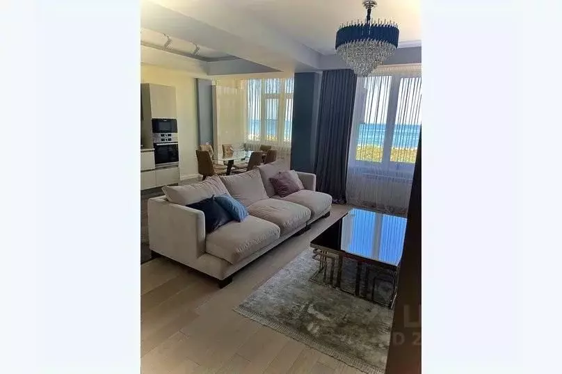 2-к кв. Дагестан, Каспийск ул. М. Халилова, 38 (85.0 м) - Фото 1