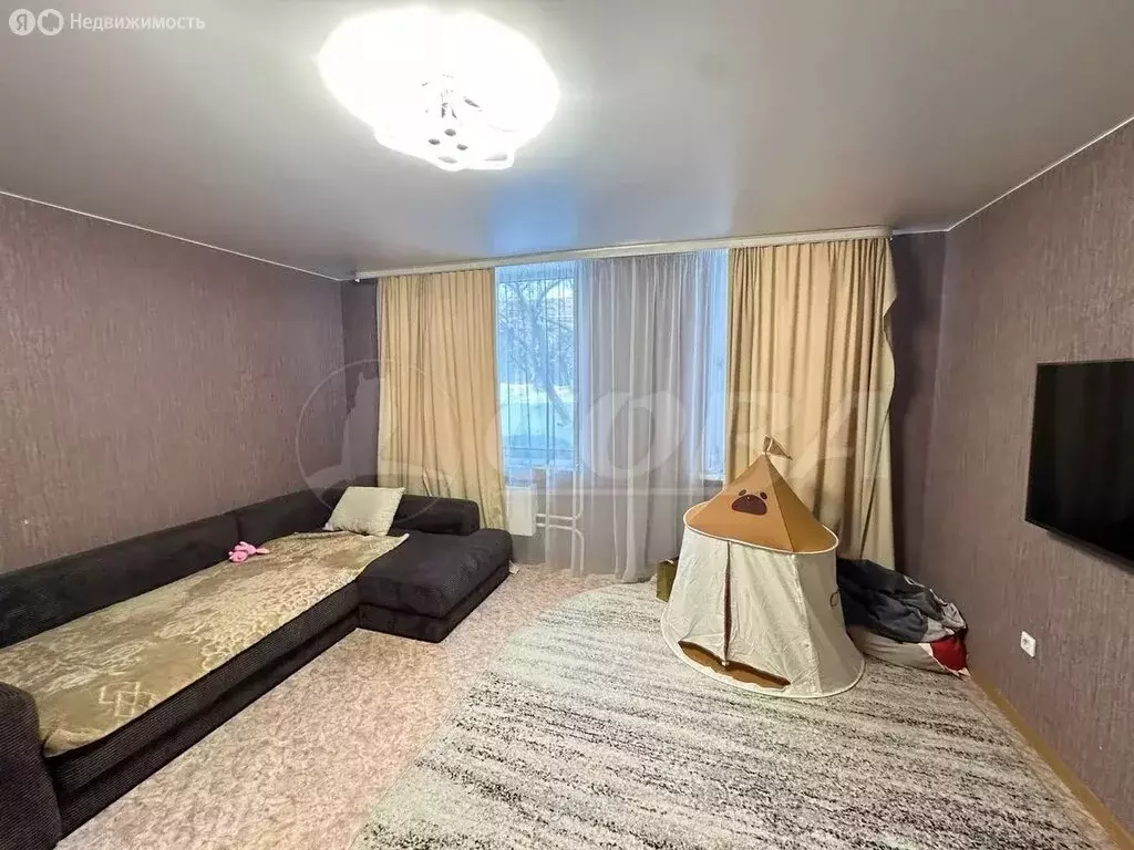 3-комнатная квартира: Ялуторовск, улица Свободы, 164к3 (73 м) - Фото 2