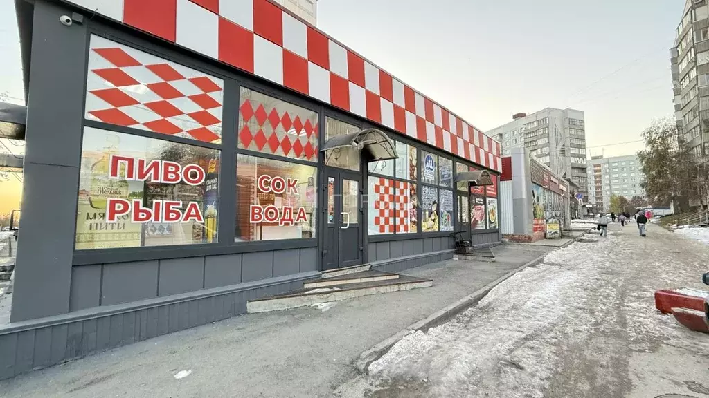 Торговая площадь в Новосибирская область, Новосибирск Родники мкр, ул. ... - Фото 1