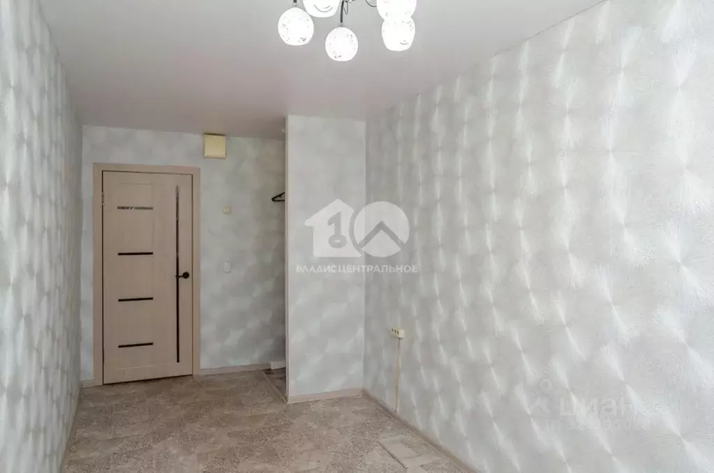 3-к кв. Новосибирская область, Новосибирск ул. Макаренко, 23/1 (54.9 ... - Фото 1