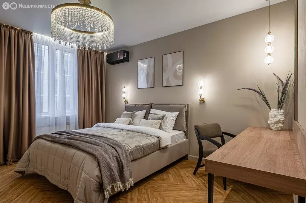 2-комнатная квартира: Екатеринбург, улица Радищева, 33 (80 м) - Фото 1