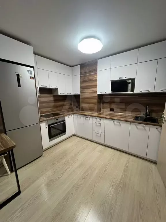 2-к. квартира, 42 м, 5/17 эт. - Фото 1