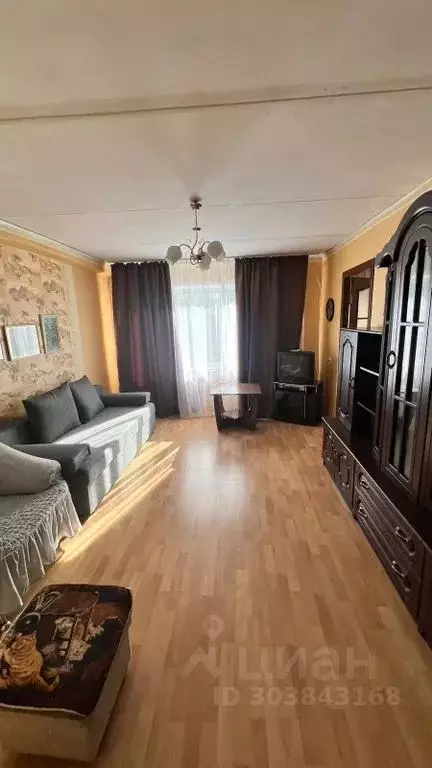 2-к кв. Псковская область, Псков ул. Ижорского Батальона, 37 (54.0 м) - Фото 0