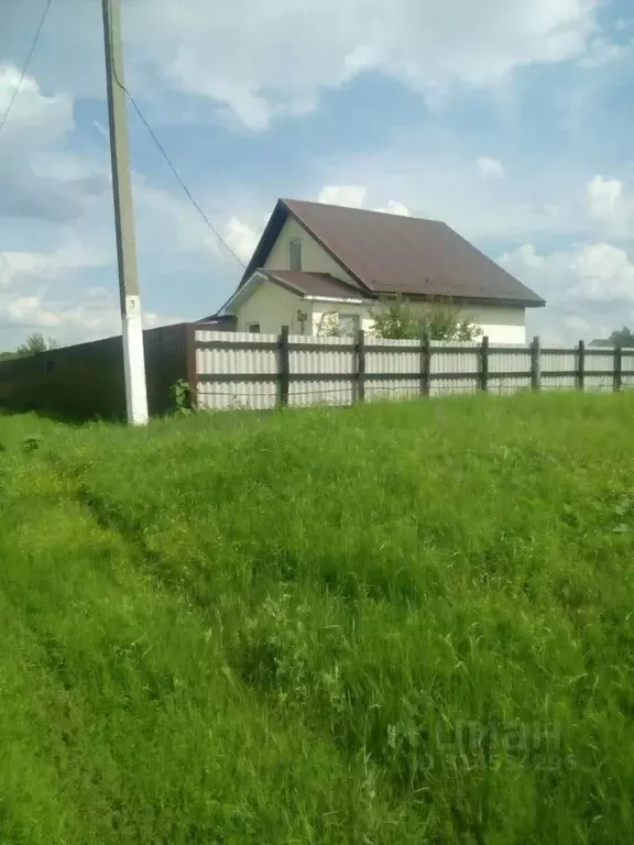 Дом в Белгородская область, Старооскольский городской округ, с. ... - Фото 0