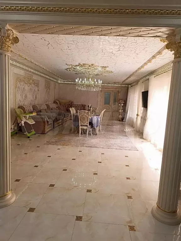 Дом 750 м на участке 10 сот. - Фото 0
