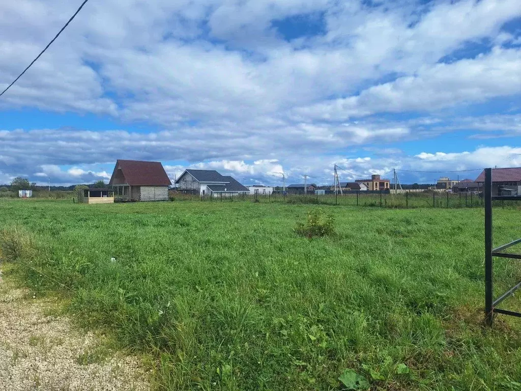 Участок в Ленинградская область, Гатчинский муниципальный округ, д. ... - Фото 2
