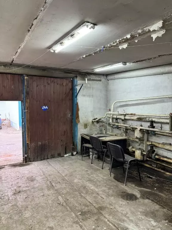 Гараж в Ханты-Мансийский АО, Нефтеюганск ул. Нефтяников, 2 (33 м) - Фото 2