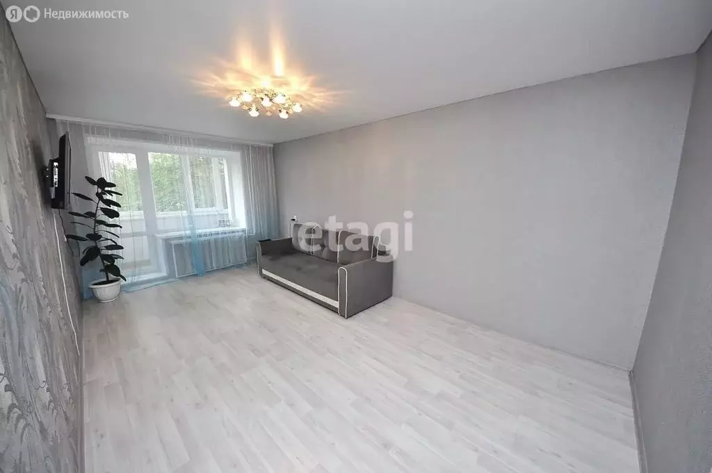 3-комнатная квартира: Салават, Уфимская улица, 102 (58.5 м) - Фото 0