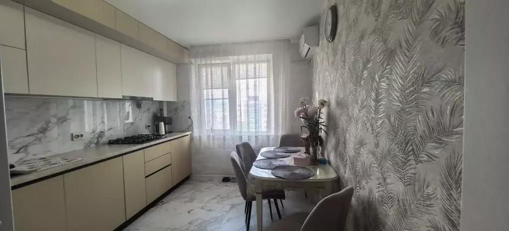 3-к кв. Краснодарский край, Новороссийск Малоземельская ул., 5 (64.0 ... - Фото 0