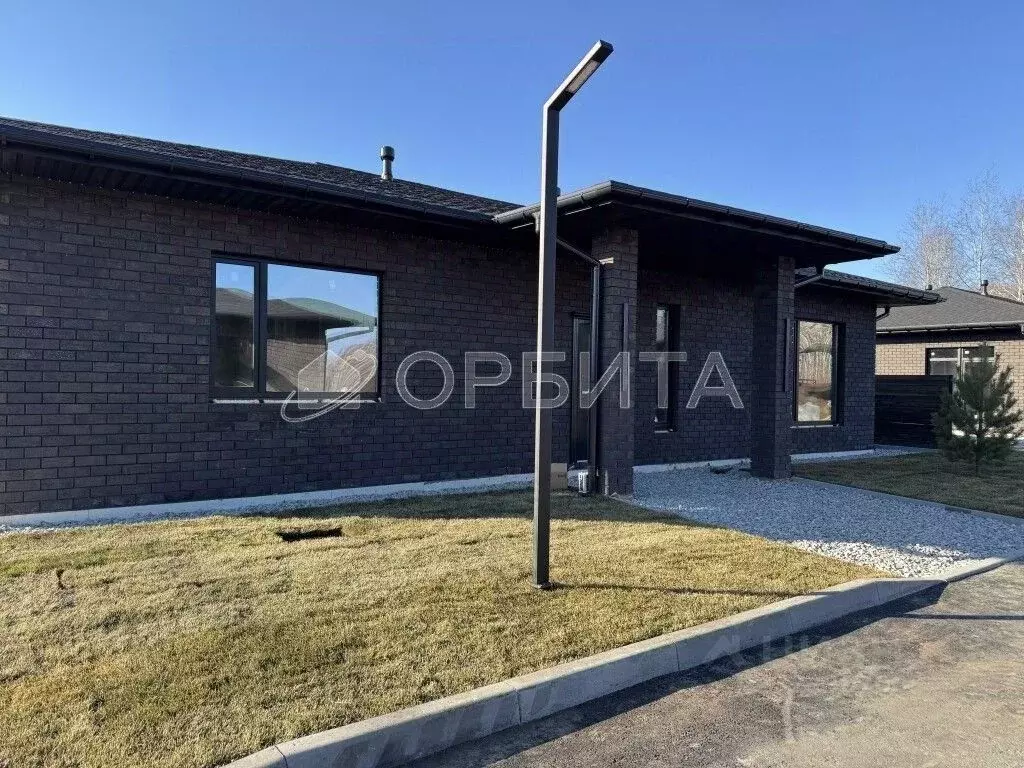 Дом в Тюменская область, Тюменский муниципальный округ, д. Ушакова ... - Фото 1