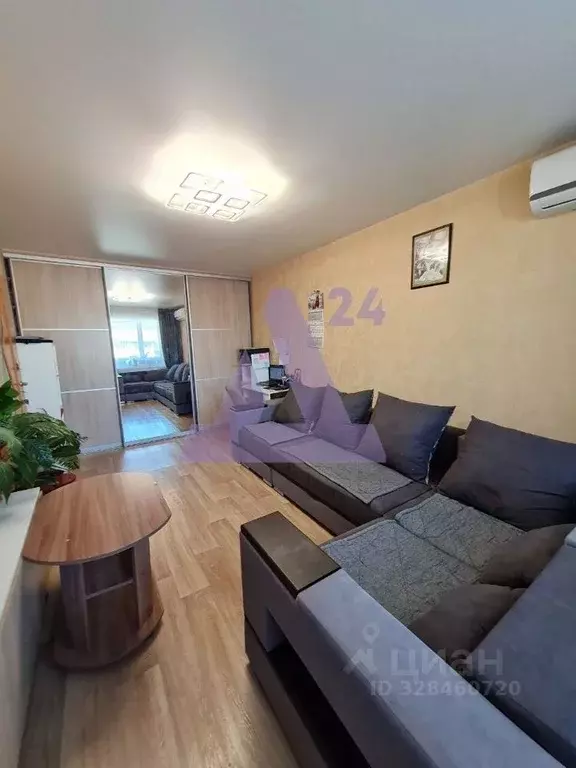 2-к кв. Алтайский край, Барнаул ул. Сухэ-Батора, 9 (43.6 м) - Фото 1