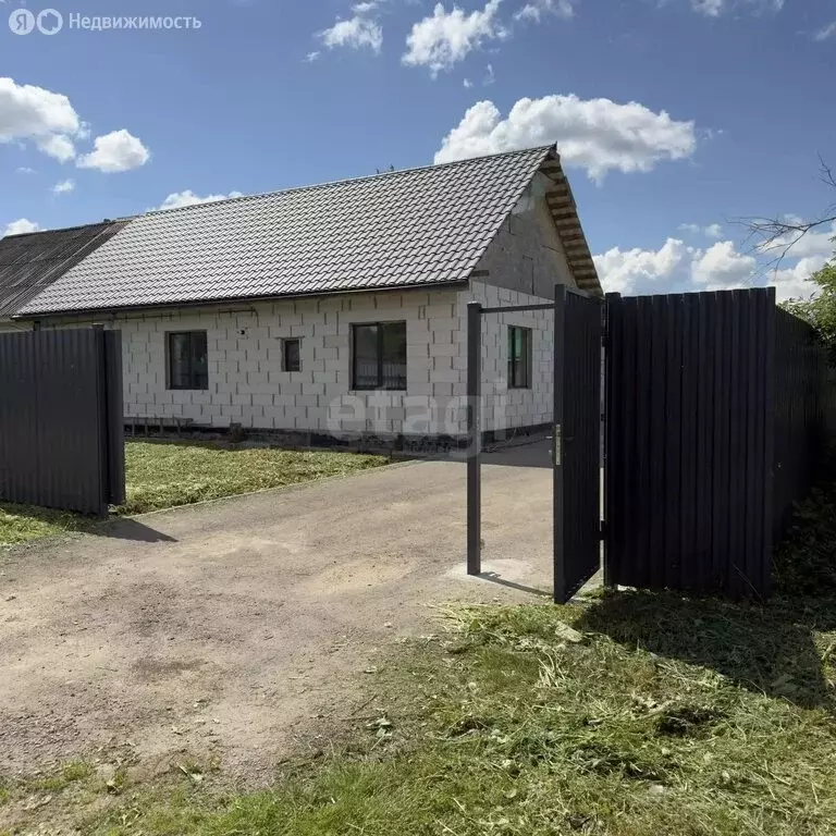 Дом в Калужская область, Дзержинский муниципальный округ, деревня ... - Фото 1