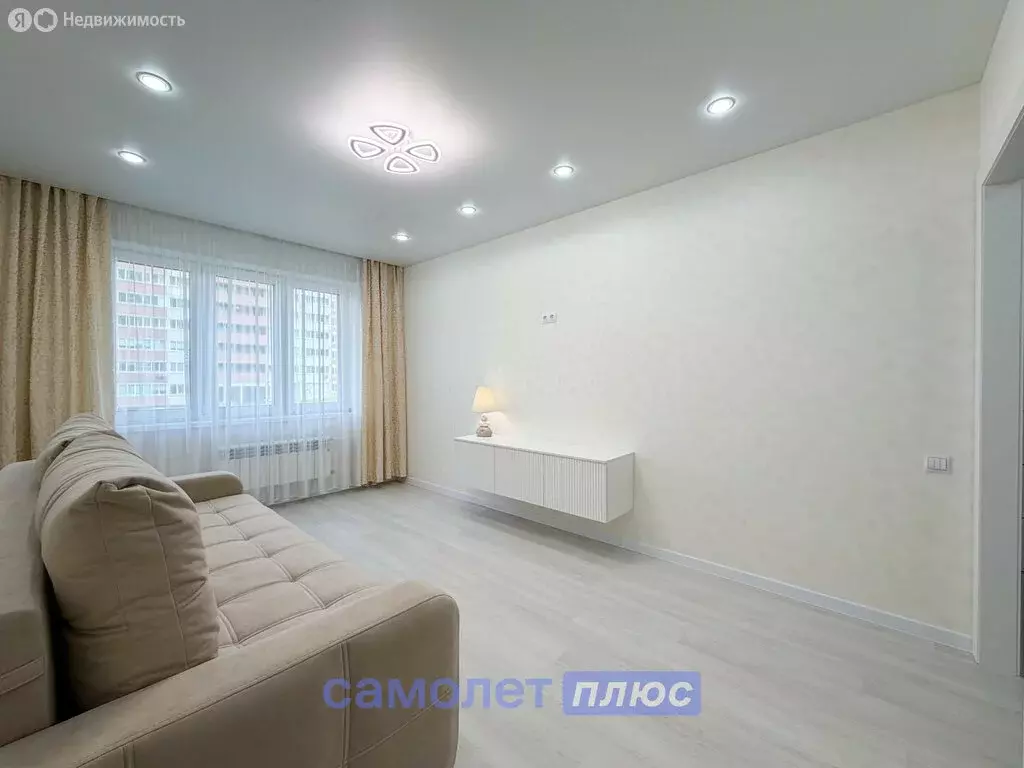 1-комнатная квартира: Чебоксары, Солнечный бульвар, 8к2 (34.1 м) - Фото 1