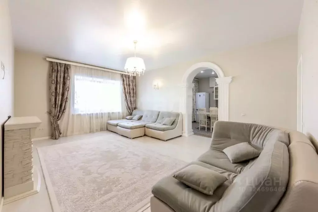 3-к кв. Тюменская область, Тюмень Комсомольская ул., 8 (115.5 м) - Фото 0