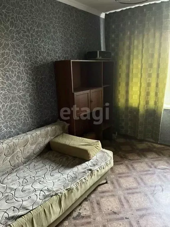 4-к кв. Белгородская область, Шебекино ул. Дзержинского, 12 (71.5 м) - Фото 0