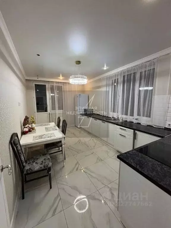 2-к кв. Татарстан, Казань Комсомольская ул., 1 (80.0 м) - Фото 2