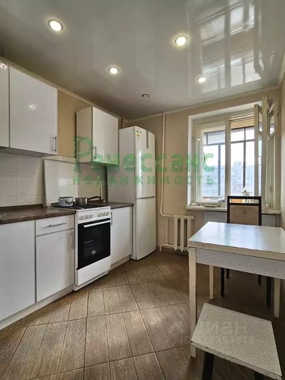 2-к кв. Брянская область, Брянск ул. Металлистов, 20 (58.5 м) - Фото 2