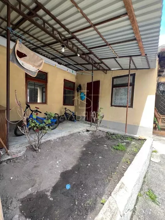 Дом в Северная Осетия, Владикавказ ул. Братьев Щукиных, 22 (28 м) - Фото 1