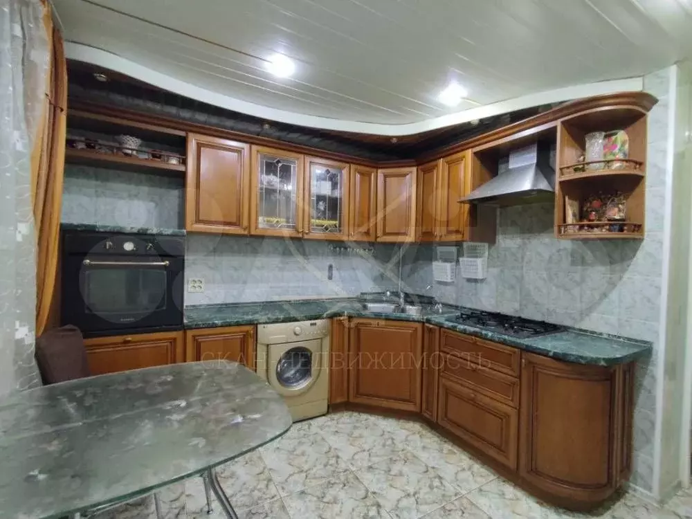 2-к. квартира, 60 м, 1/5 эт. - Фото 0