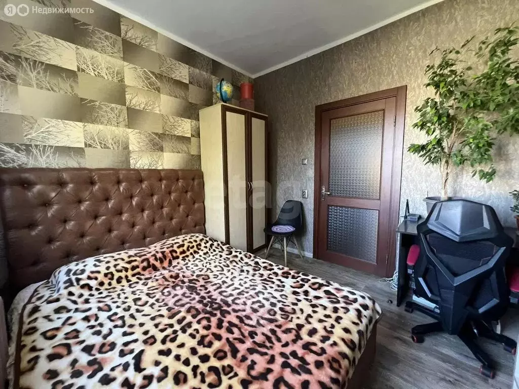 3-комнатная квартира: Алушта, улица 60 лет СССР, 12 (58.8 м) - Фото 1