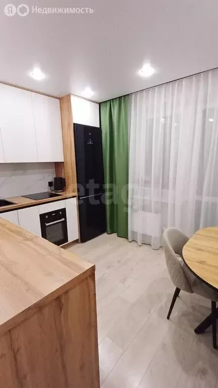 2-комнатная квартира: Тюмень, улица Павла Шарова, 7к2 (58 м) - Фото 1