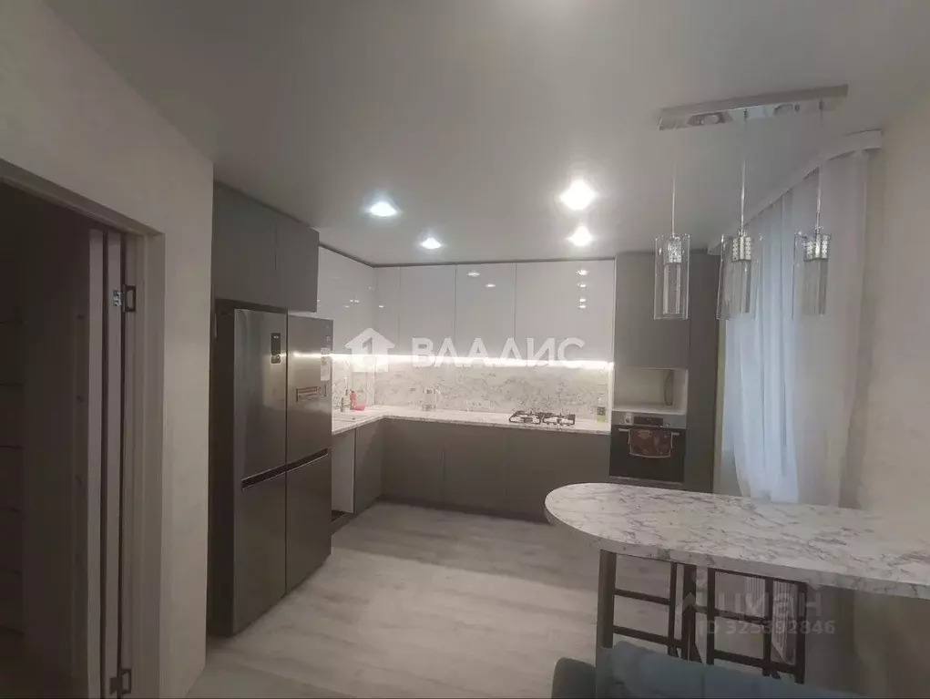 2-к кв. Владимирская область, Владимир ул. Нижняя Дуброва, 47к3 (64.0 ... - Фото 1