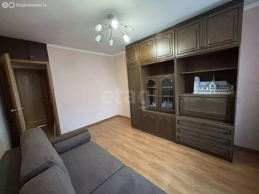 3-комнатная квартира: Калининград, Эльблонгская улица, 31 (67 м) - Фото 0