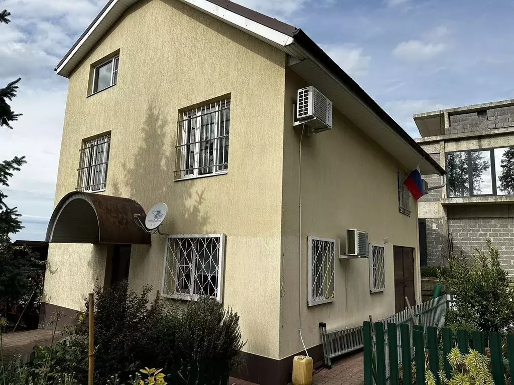 Дом в Краснодарский край, Сочи ИВОВ Фронтовик СНТ, 58 (150 м) - Фото 0