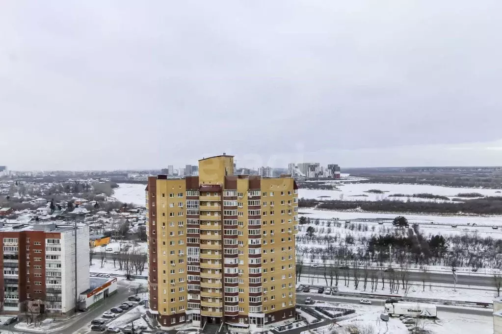 1-к кв. Тюменская область, Тюмень ул. Муравленко, 11 (39.8 м) - Фото 1