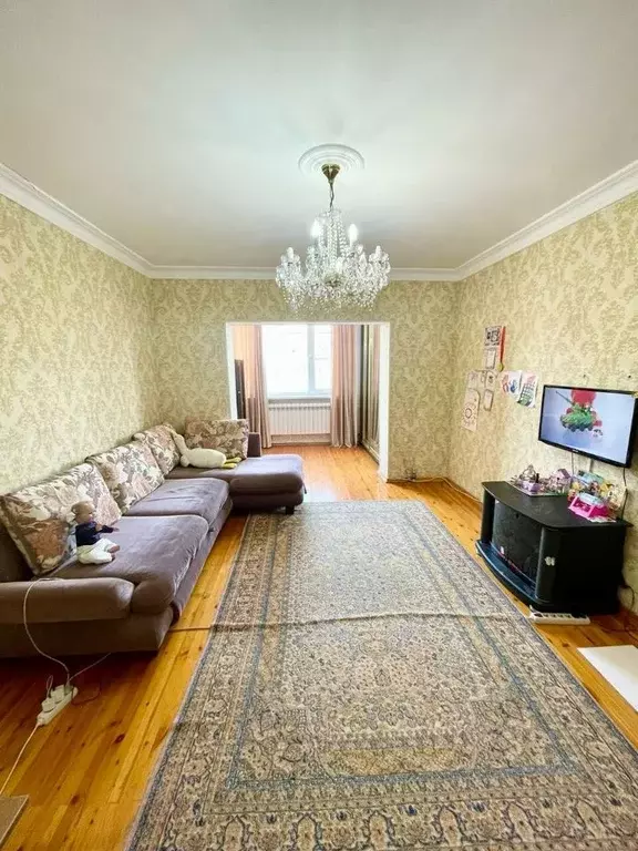 3-к кв. Дагестан, Махачкала ул. Аскерханова, 15Б (94.0 м) - Фото 1