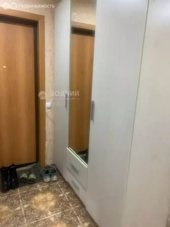 1к в 4-комнатной квартире (18 м) - Фото 2