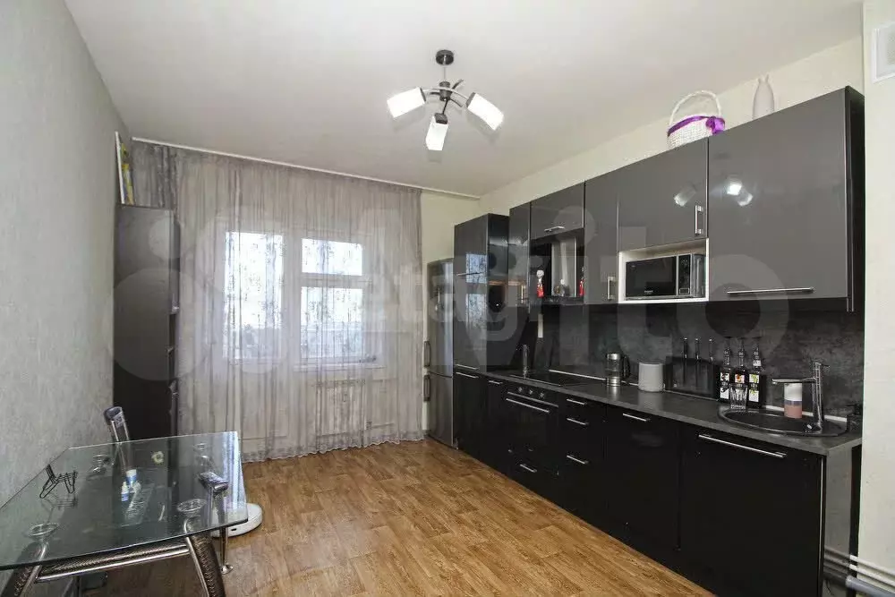 2-к. квартира, 88 м, 8/14 эт. - Фото 0