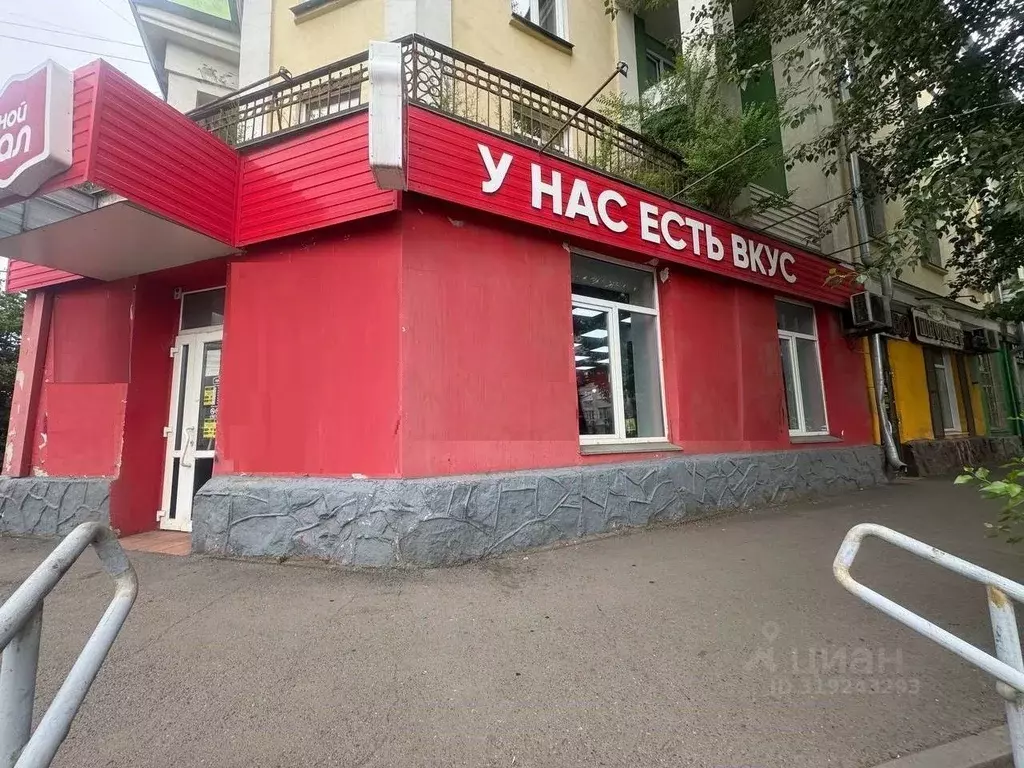 Торговая площадь в Красноярский край, Красноярск ул. Мичурина, 12 (102 ... - Фото 0