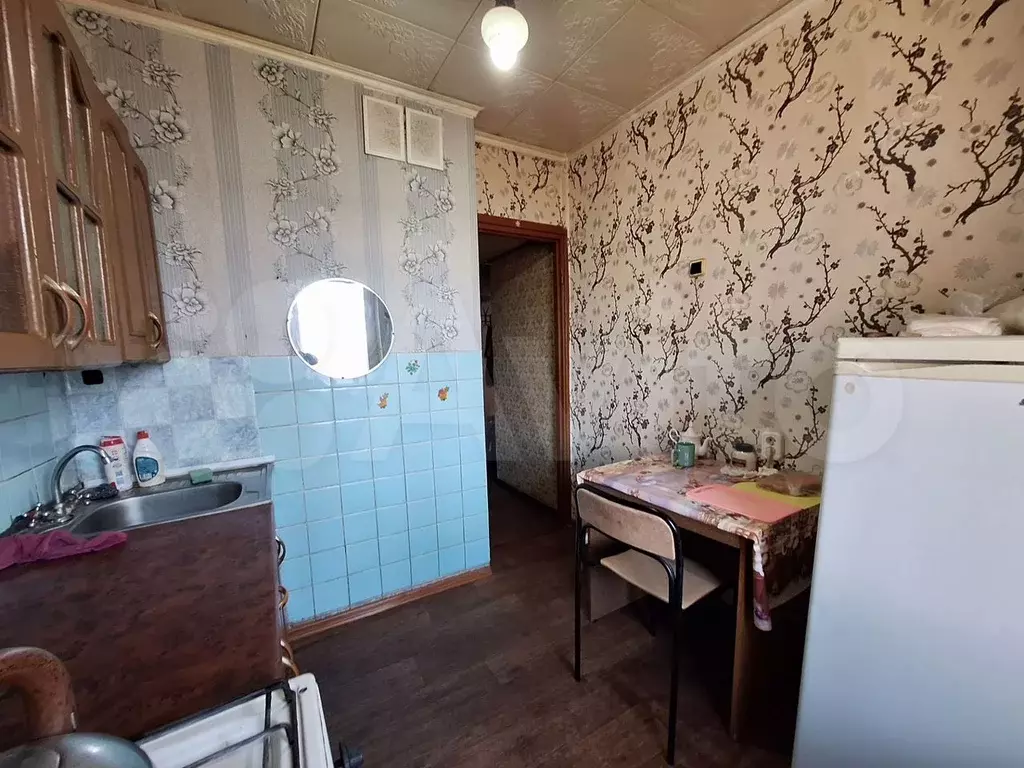 5-к. квартира, 30 м, 5/5 эт. - Фото 1