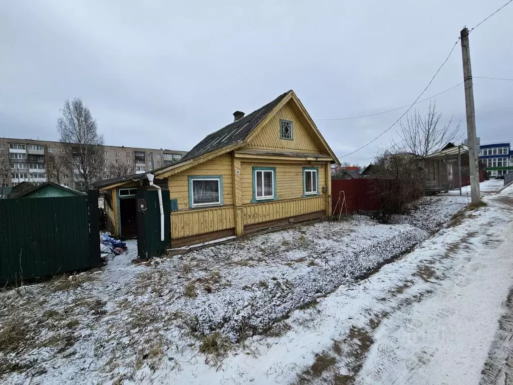 Дом в Новгородская область, Валдай Совхозная ул., 45 (42 м) - Фото 1