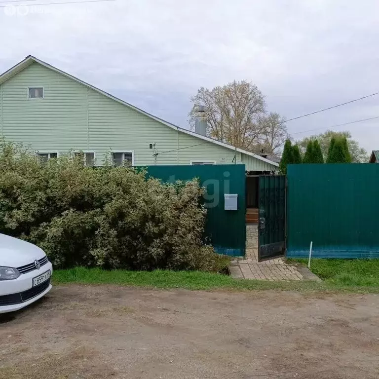 Дом в посёлок городского типа Новозавидовский, улица Кирова (174 м) - Фото 2