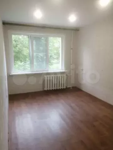 Комната 13 м в 3-к., 1/5 эт. - Фото 0