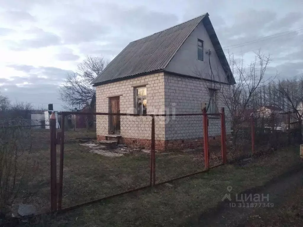 Дом в Воронежская область, Каширский район, Дзержинское с/пос, Спутник ... - Фото 1