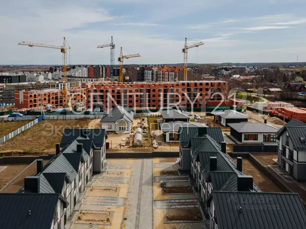 Таунхаус в Калининградская область, Пионерский Октябрьская ул., 10Б ... - Фото 1