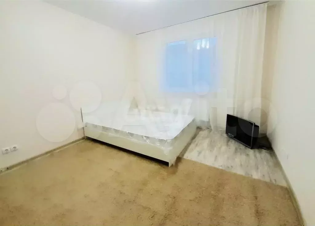 1-к. квартира, 45 м, 1/3 эт. - Фото 0